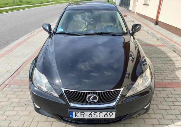 Lexus IS cena 34000 przebieg: 169000, rok produkcji 2006 z Ścinawa małe 154